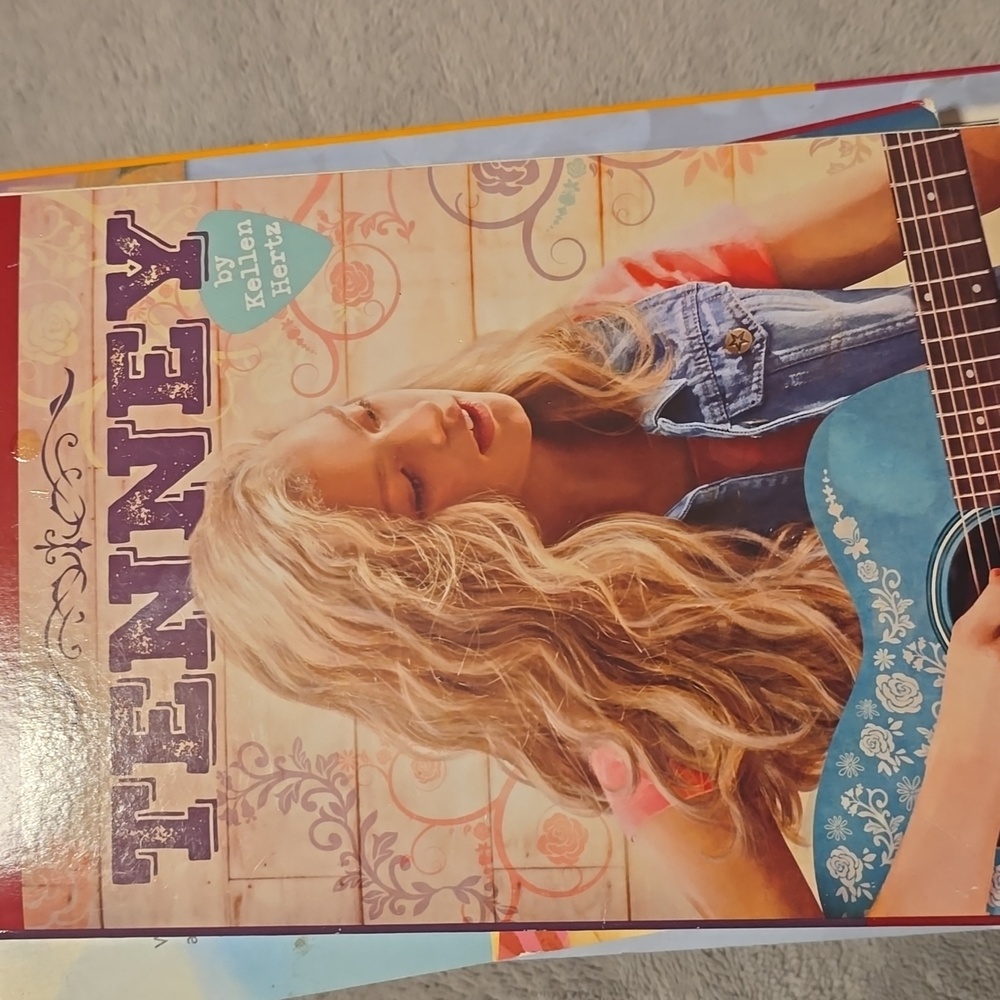 AMERICAN GIRL DOLL BOOKS 6 OF THEM